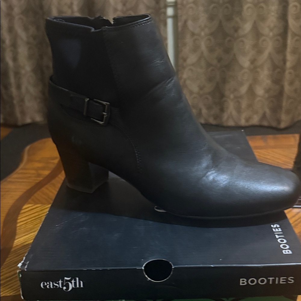 East 5th Elegant Black Ankle Booties